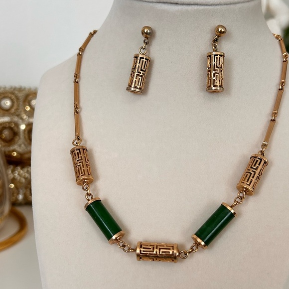 Vintage Necklace Set - Picture 4 of 4